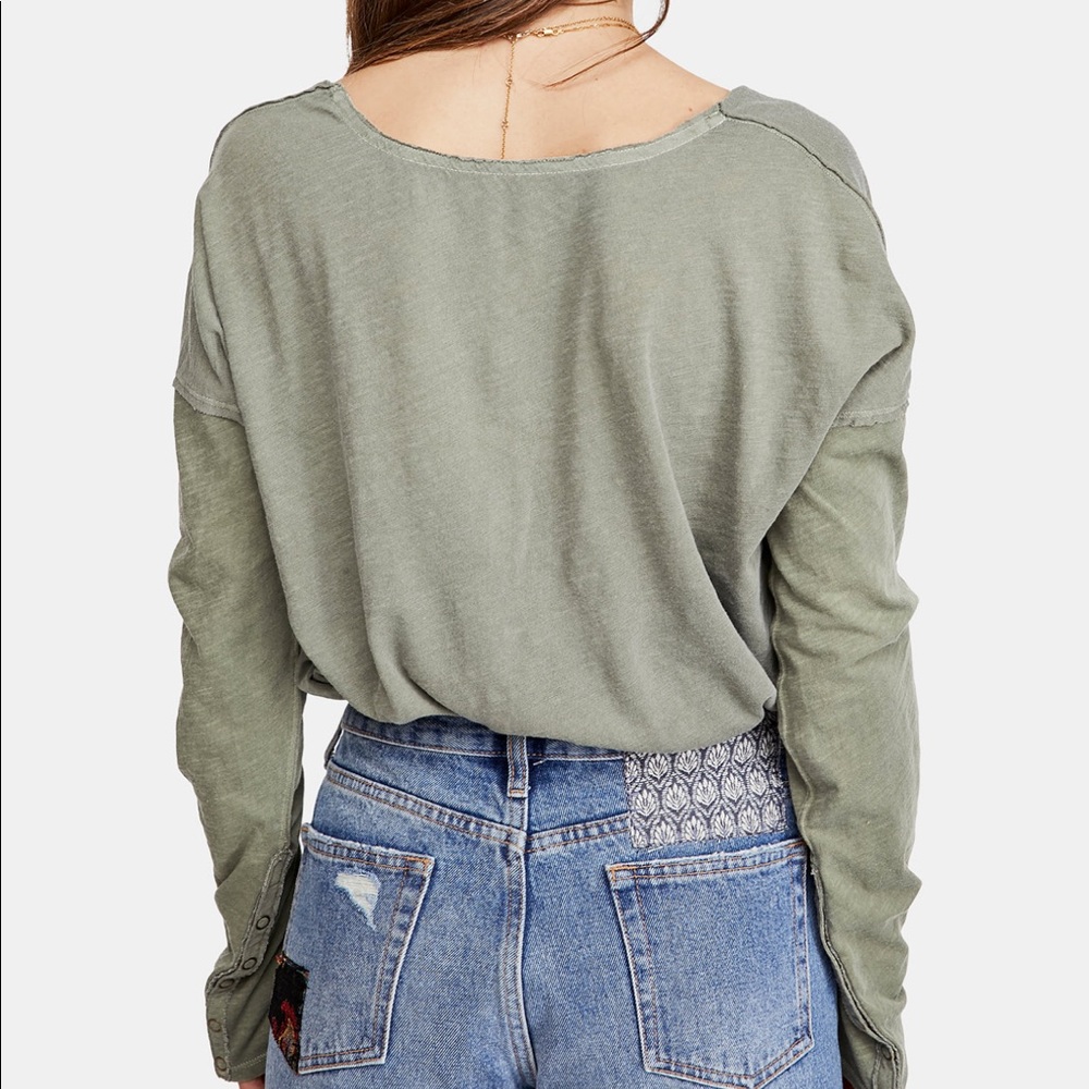 BNWT free people top (olive color)